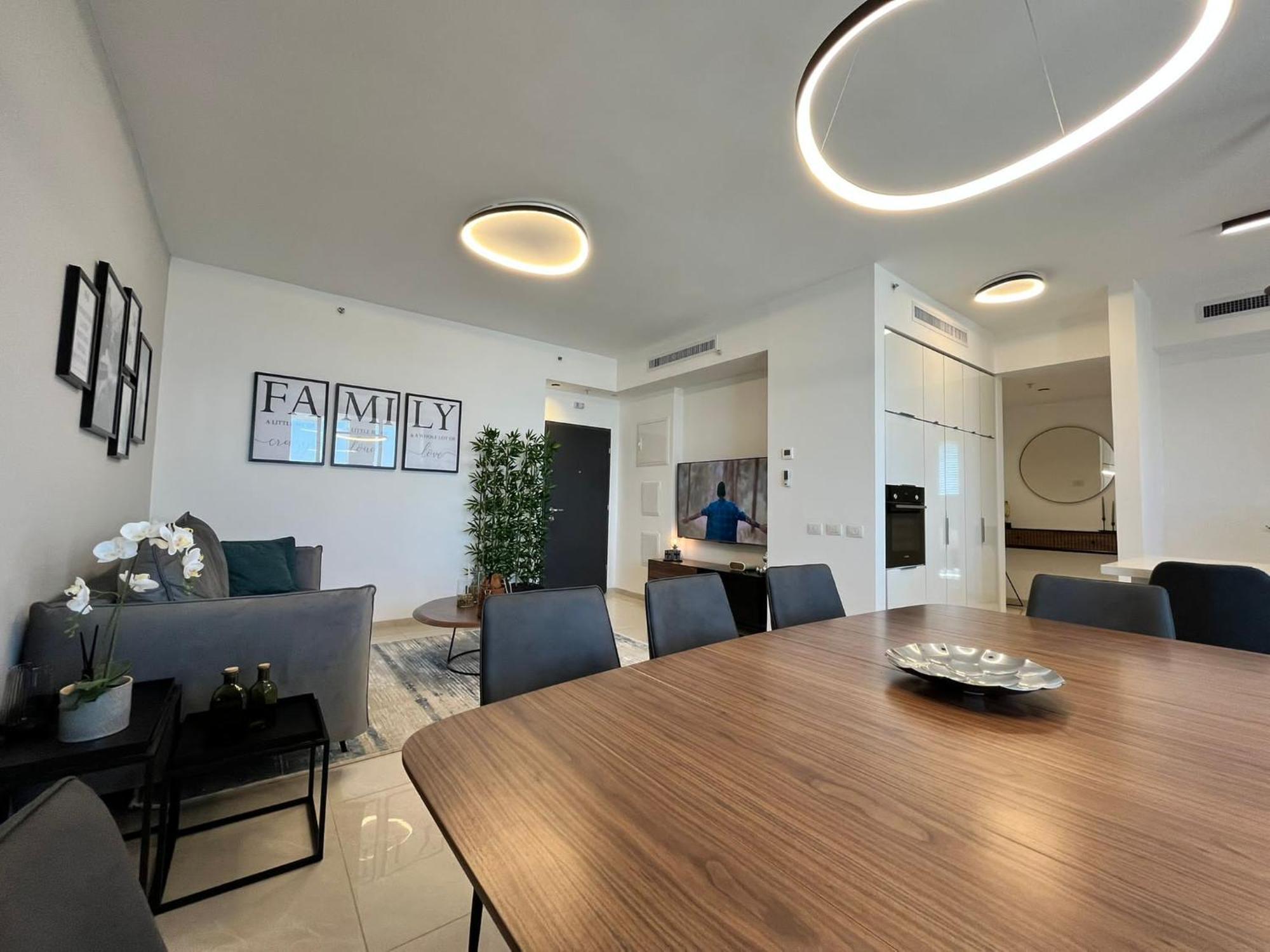 New Luxuries 3 Bedroom Apartment In J Tower เยรูซาเลม ภายนอก รูปภาพ
